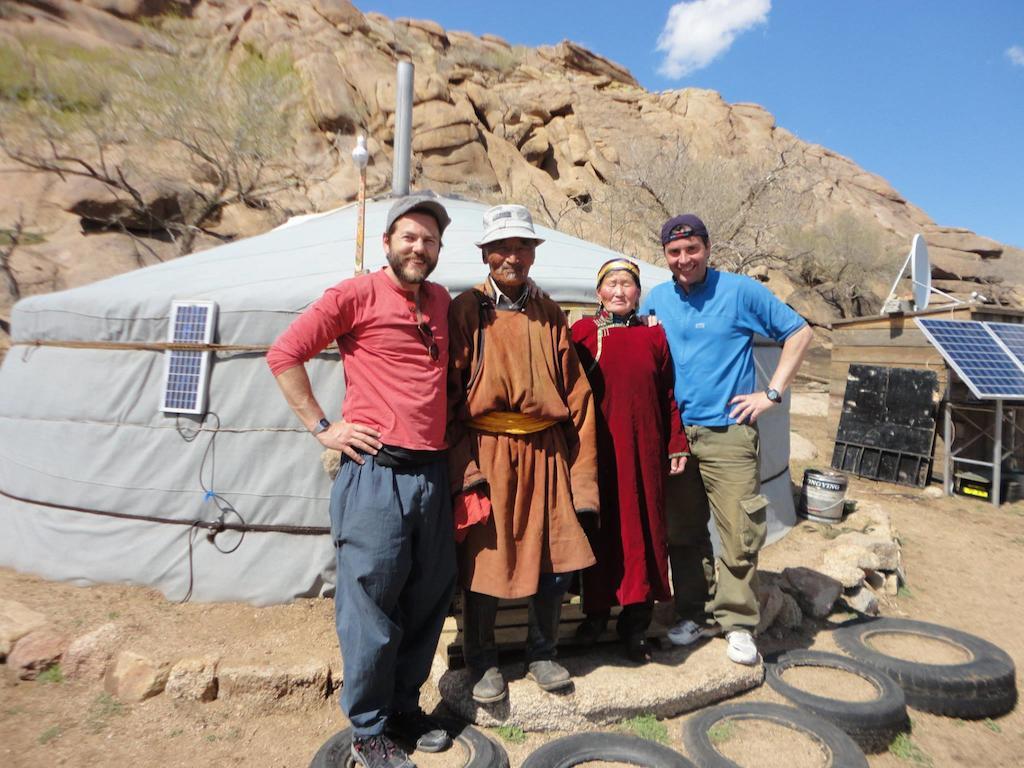 Top Tour & Guesthouse Mongolia Ulaanbaatar Bagian luar foto