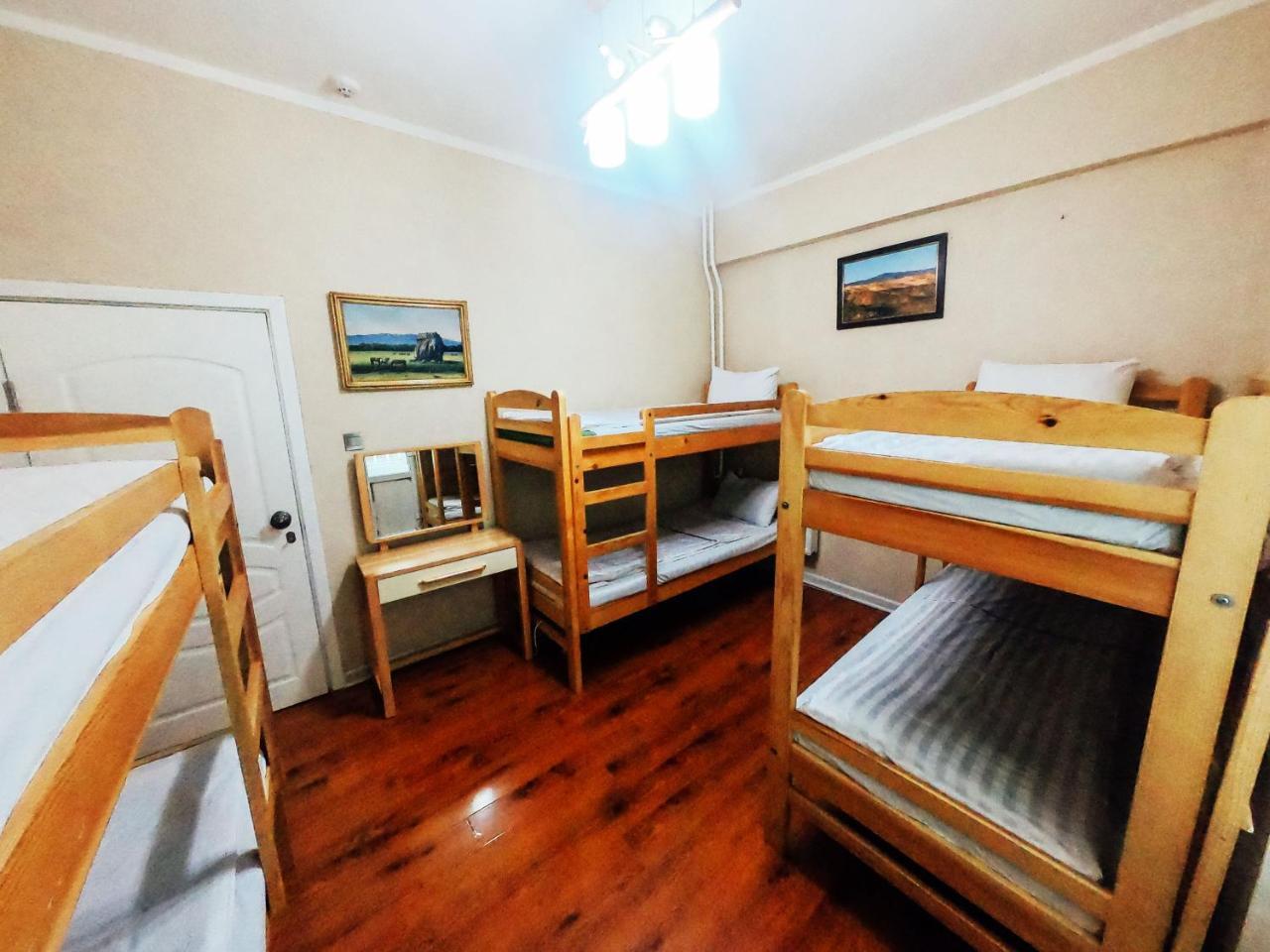 Top Tour & Guesthouse Mongolia Ulaanbaatar Bagian luar foto