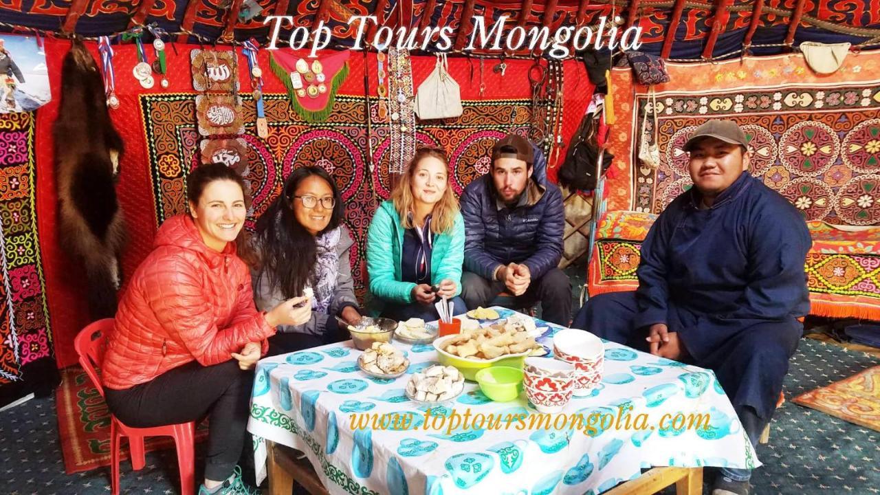 Top Tour & Guesthouse Mongolia Ulaanbaatar Bagian luar foto